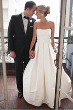 Vestido de noiva simples, sem alças, em cetim marfim, com cauda, ​​em forma de coração, MW532