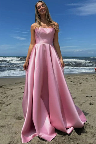 Vestido de festa simples em cetim com alças finas e decote quadrado plissado PSK635