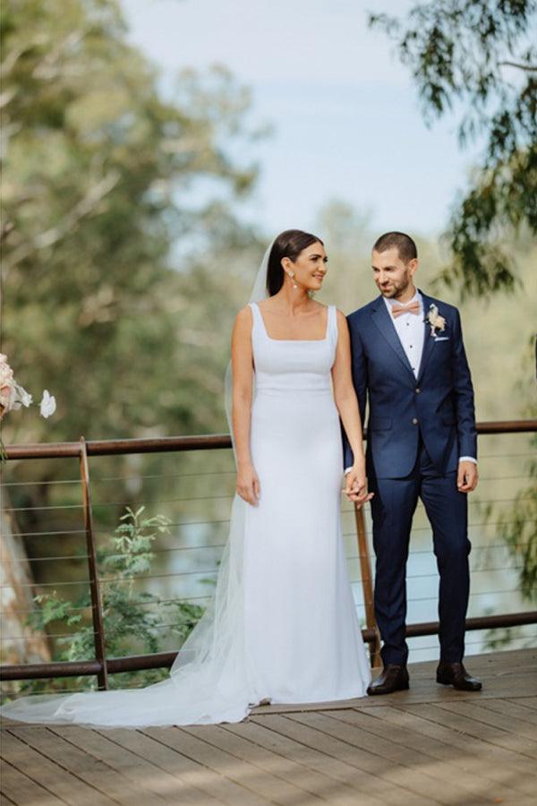 Einfaches Scheiden-Kleid mit quadratischem Ausschnitt und langem rückenfreien Schnitt für die Hochzeit