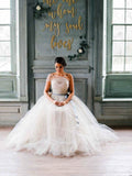 Abito da sposa semplice in tulle con spalla scoperta e gonna a palloncino a buon prezzo, DB0157