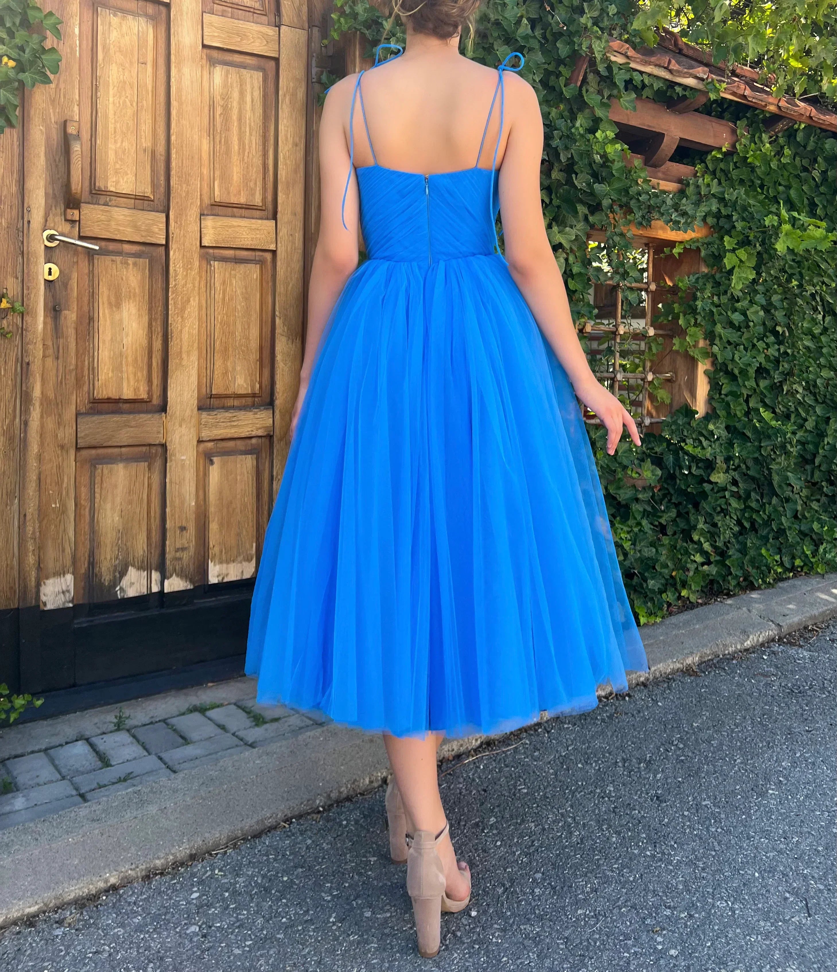 Spaghettiträger-Süßherz-Midi-Abschlussballkleid SYP186