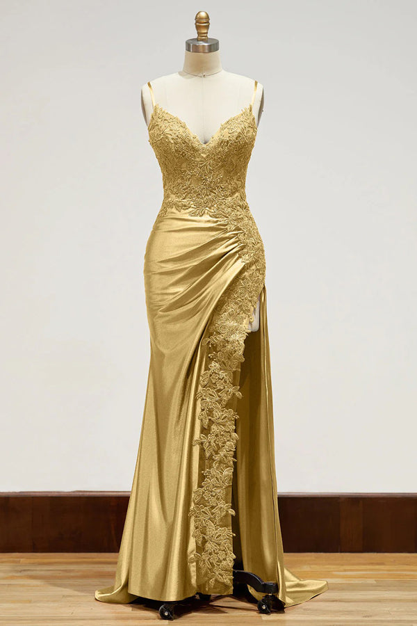 Vestido de festa preto comprido com alças finas e racha lateral PSK440