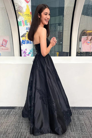 Glitzerndes schwarzes langes Ballkleid mit Spaghettiträgern und Applikationen PSK658