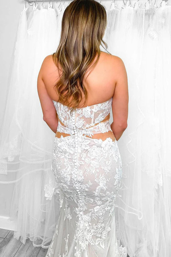 Trägerloses elegantes Meerjungfrau-Brautkleid mit Spitzenapplikationen