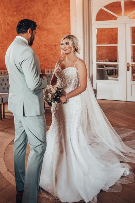 Süßes Charmantes Tüll-Meerjungfrauenkleid mit Spaghettiträgern und Applikationen für die Hochzeit