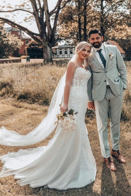 Süßes Charmantes Tüll-Meerjungfrauenkleid mit Spaghettiträgern und Applikationen für die Hochzeit