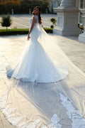 Sweetheart-Mermaid-Hochzeitskleid in Weiß mit Hofzug