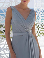 Vestidos para a mãe da noiva, corte A, decote em V, comprimento até ao chão