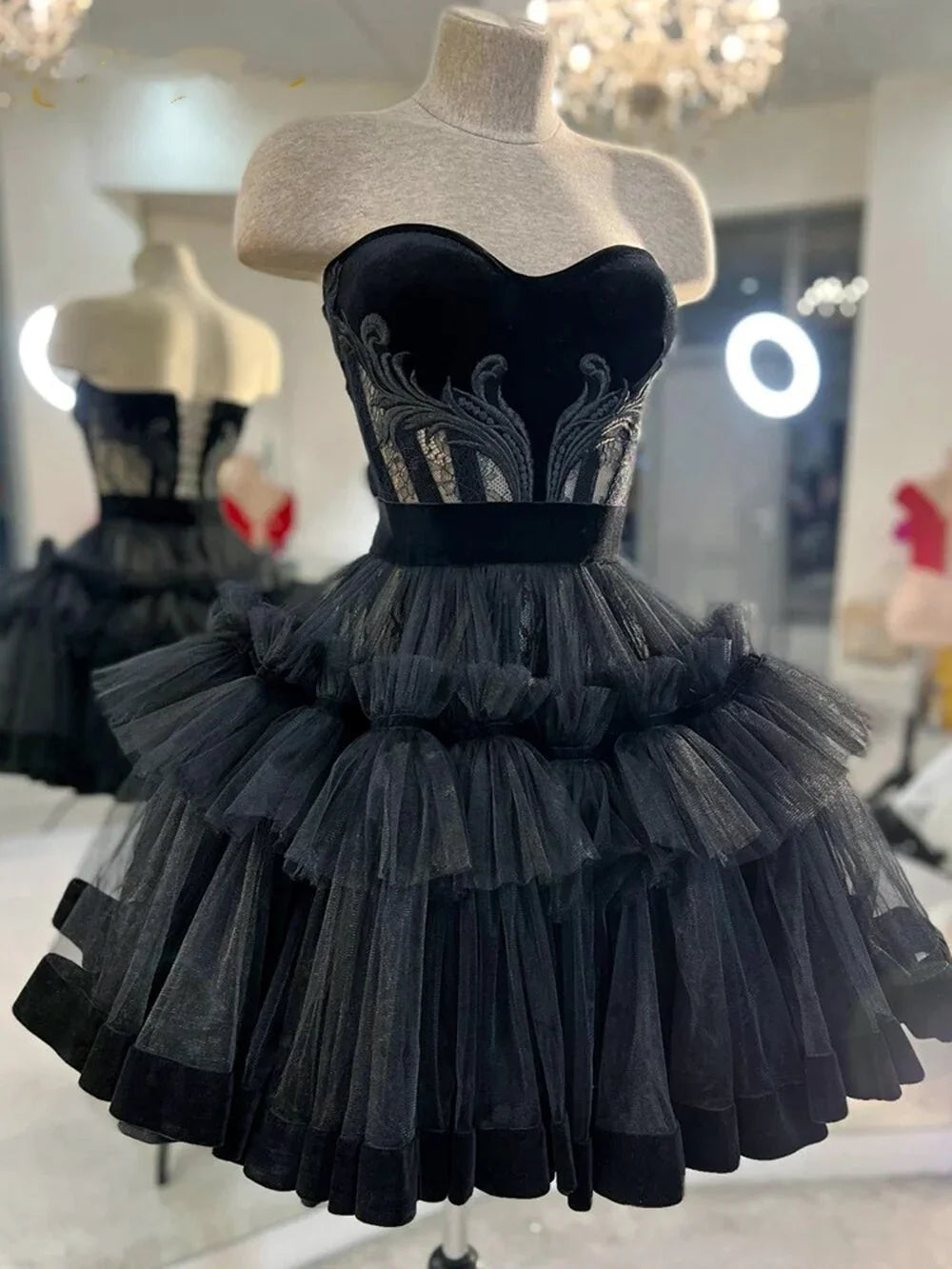 Vestidos Cortos Negros Pequeños para el Baile de Graduación con Encaje, Varillas Expuestas, Minivestidos de Fiesta Pom, Faldas Tutú de Tul, Trajes de Graduación Góticos Y2615