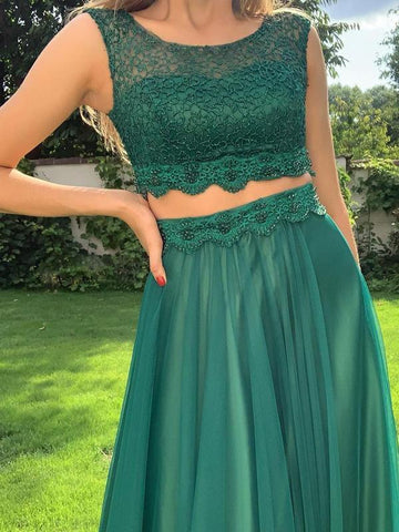 Vestido de festa verde com decote redondo e aplicações PSK245