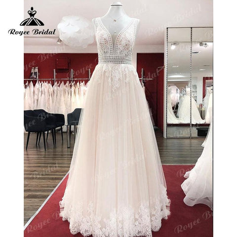Vintage Boho Champagner Brautkleid Spitze Applikationen V-Ausschnitt Ärmellos Sweep Zug Strand 2022 Vestidos Elegante Birdal Zivil Robe