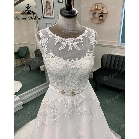 Vintage Spitze Appliques Ärmelloses Brautkleid mit Gürtel 2024 Illusion Zurück Brautkleid für Braut vestido de casamento Sexy 