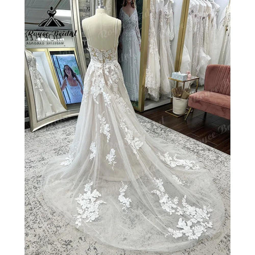 Abito da Sposa Vintage Spaghetti Straps con Appliques di Pizzo per Spiaggia e Matrimonio con Scollatura a V 2024 A Line Boho Abito da Sposa Estate Sexy