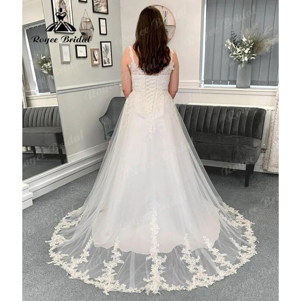 Vintage Spaghetti Straps Lace Appliques Wedding Dress with V Neck 2024 Backless Bridal Gown Women robe de soirée de mariage Sexy