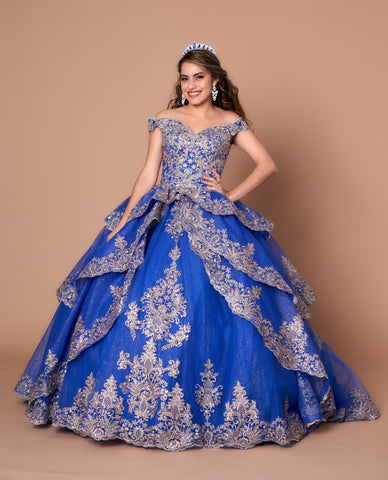 Vestido de baile em camadas com aplicações e ombros à mostra de Calla WB20525