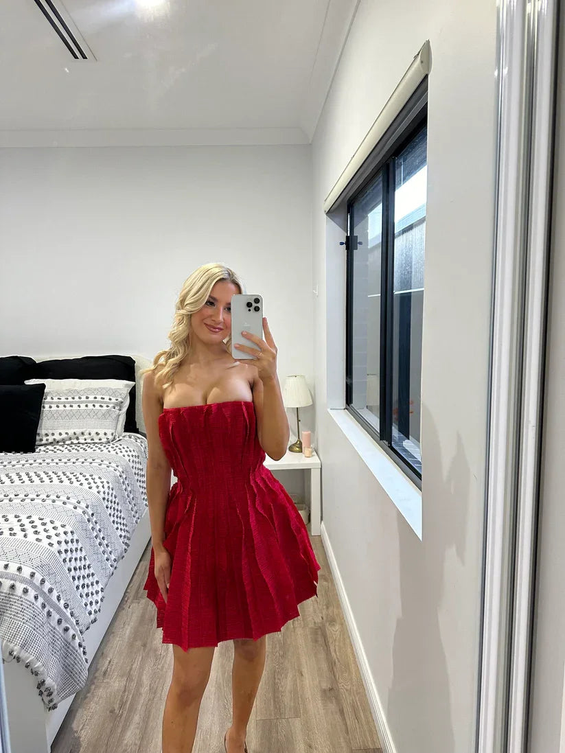 Trägerloses Rotes Rüschenkleid A-Linie Abschlussballkleid Mini Ballkleid Y8004