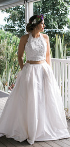 Robe de mariée deux pièces en satin blanc avec dentelle, bretelles fines et poche, DB0178