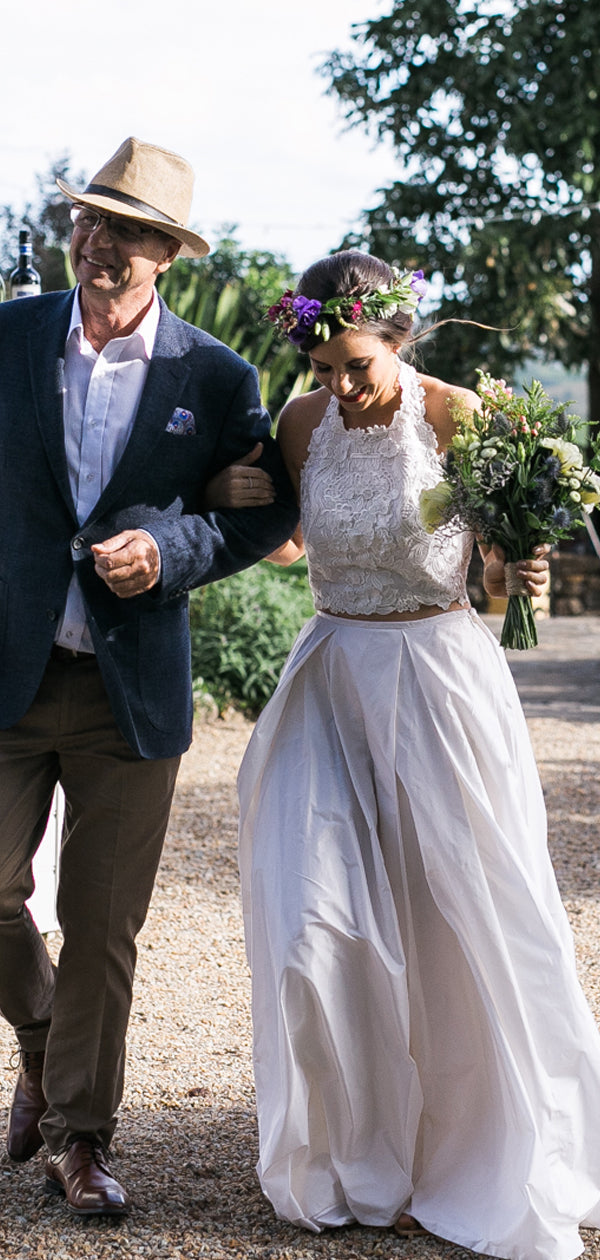 Robe de mariée deux pièces en satin blanc avec dentelle, bretelles fines et poche, DB0178