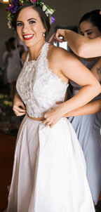 Robe de mariée deux pièces en satin blanc avec dentelle, bretelles fines et poche, DB0178