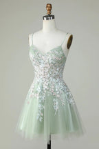 Dusty Sage Spaghetti-Träger Homecoming-Kleid mit Kreuzrücken Y2925