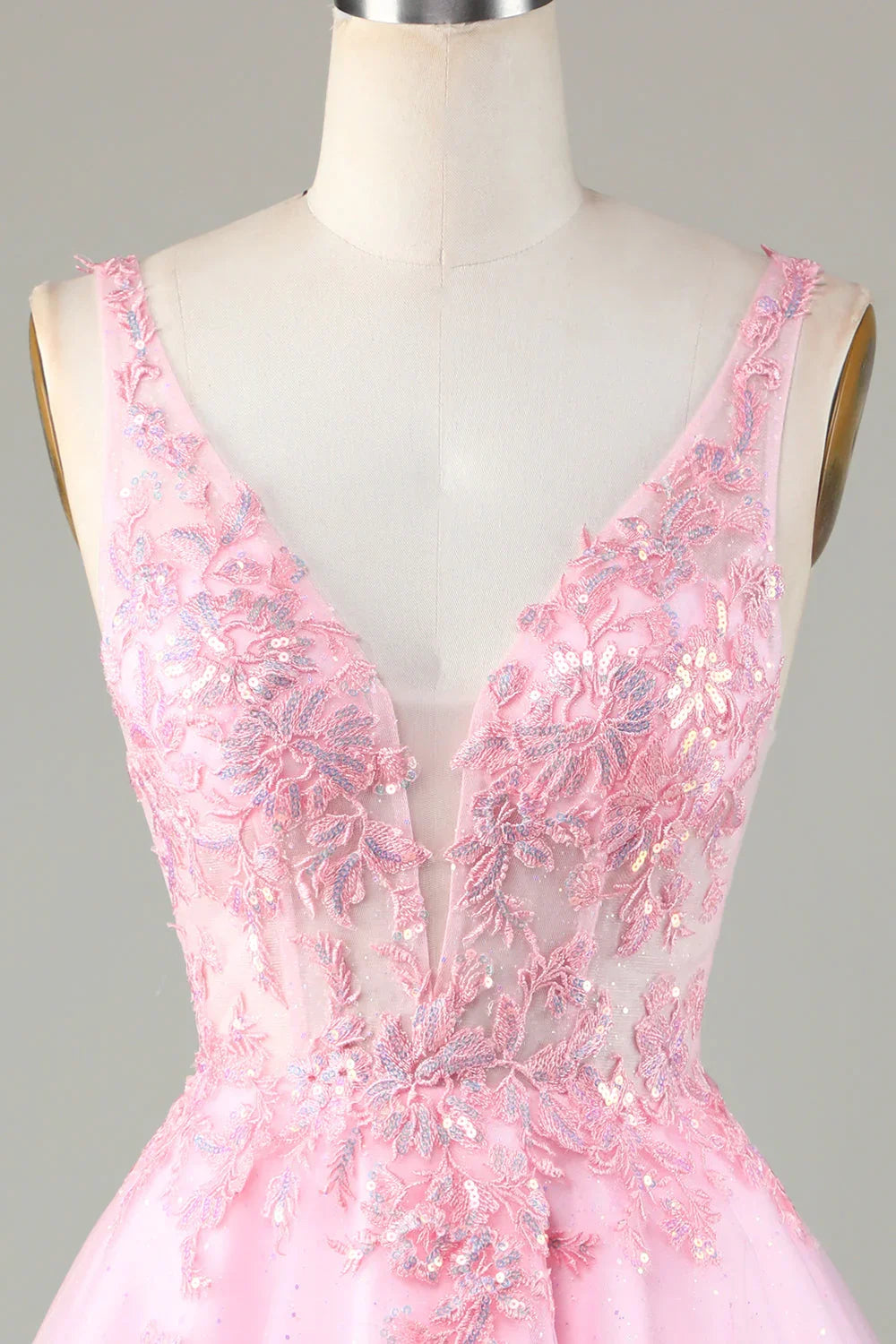 Niedliches pinkes Glitzer-Pailletten-Kleid mit Applikationen für den Homecoming