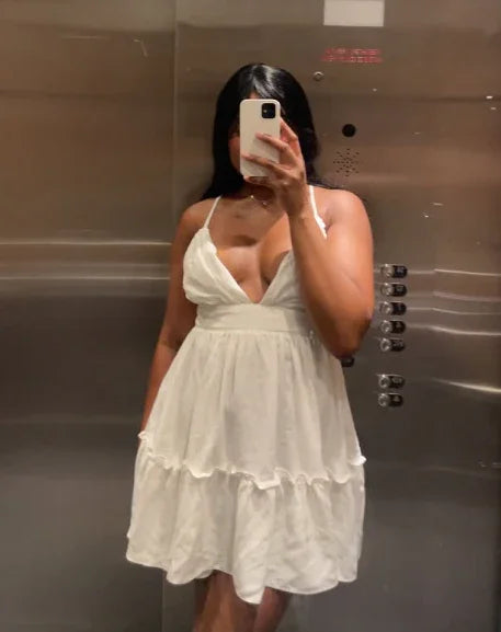Robe de bal à col en V avec bretelles spaghetti blanche Y2849