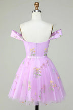 Vestido Corto de Baile de Regreso a Casa en Púrpura con Escote de Corazón y Bordado, en Línea A Encantador