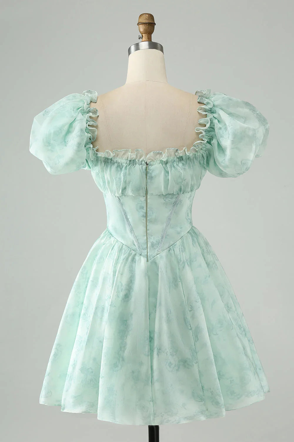 Niedliches hellgrünes A-Linien-Quadratausschnitt-Blumenkleid mit Rüschen für den Homecoming