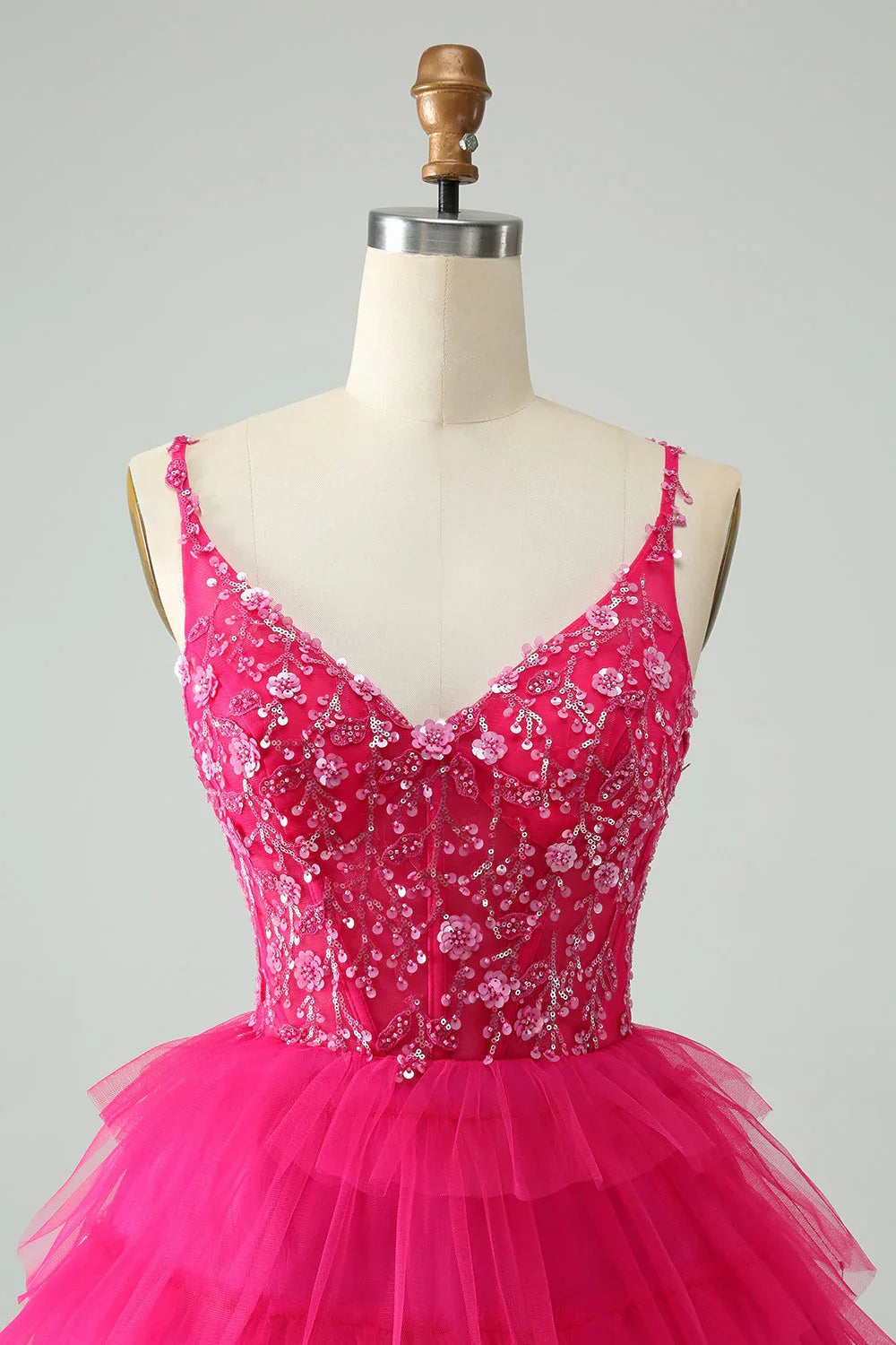 Niedliches Fuchsia A-Linien Träger Etagen Kurzes Homecoming Kleid mit Pailletten