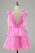 Vestido Corto de Fiesta para el Baile de Regreso a Casa, en Forma de A, Sin Espalda, Con Pliegues y Niveles, en un Lindo Rosa Fuerte