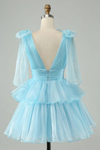 Vestido Corto de Fiesta para el Baile de Regreso a Casa, en Forma de A, Sin Espalda, Con Pliegues y Niveles, en un Lindo Rosa Fuerte