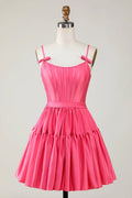 Vestido Lindo Fucsia de Línea A con Tirantes Espagueti, Corsé y Volantes para Baile de Graduación con Lazos
