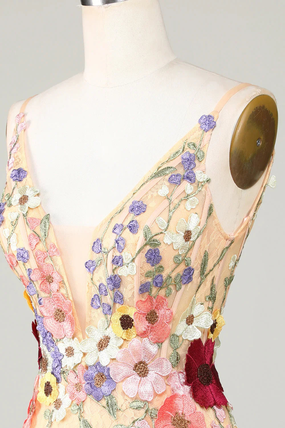 Vestido de Baile Bodycon Decote em V Profundo com Aplicações