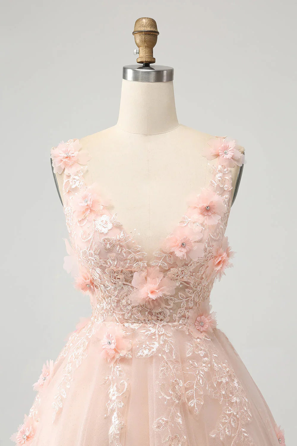 Vestido Corto de Regreso a Casa con Corsé de Lentejuelas en Forma de A, Escote en V y Aplicaciones, en un Tierno Color Rubor