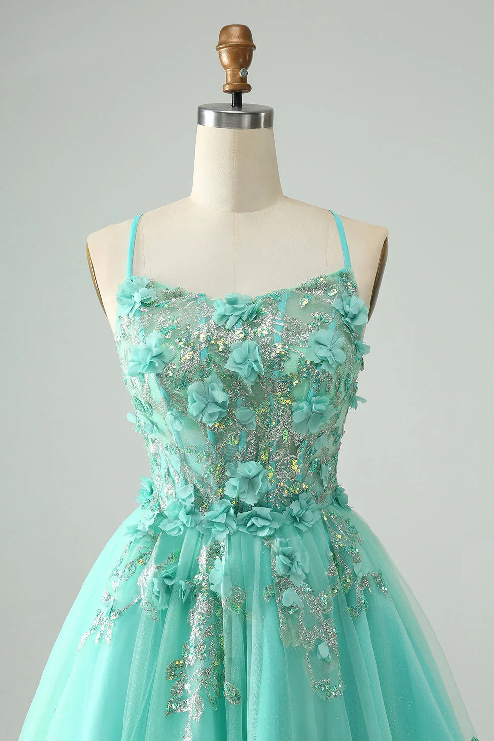 Vestido corto de fiesta de regreso a casa con corsé de tirantes spaghetti y aplicaciones en línea A verde lindo