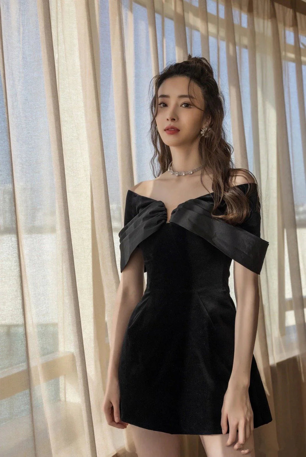 Vestido negro de línea A para el baile de bienvenida y para el 21.º cumpleaños, modelo Y2875