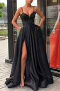 Robe de bal noire à ligne A, sans manches, à bretelles spaghetti et décolleté cœur avec fente avant