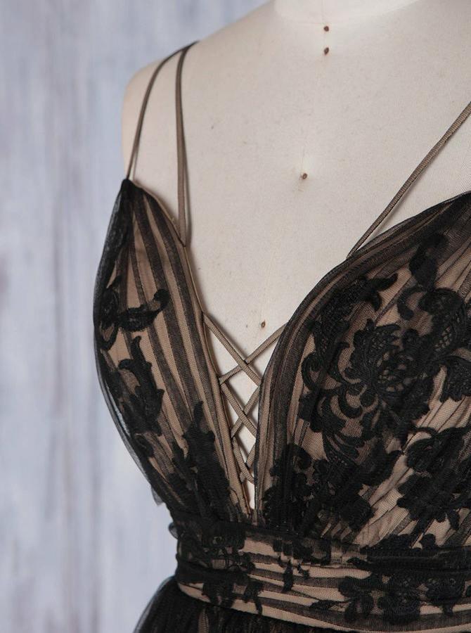 Vestido de festa em tule preto, decote em V profundo, cauda longa, sem costas, PSK098