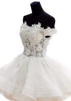 Teresia | Vestido de fiesta de línea A, de encaje y organza, con aplicaciones y tirantes caídos