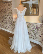 A Line Mariage Vestidos Wedding Dress Deep V Neck Lace Floral Applique Cap Sleeve Boho Wedding Gown trajes de novias largos