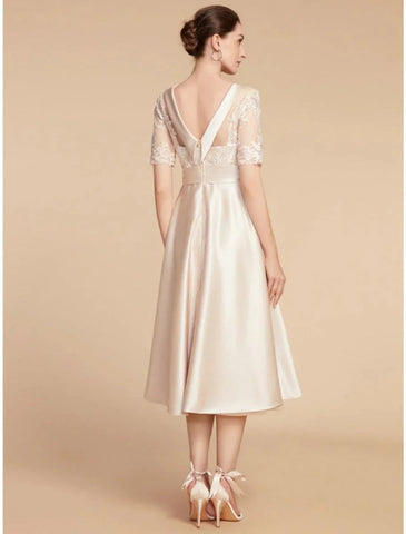 A-Linien-Kleid für die Mutter der Braut, Hochzeitsgast, elegant, zierlich, U-Ausschnitt, knielang, Satin, Spitze, halbe Ärmel mit Applikationen, Rüschen, einfarbig