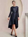 Abito da Madre della Sposa a Linea A Invitato Matrimonio Elegante Scollo a Barchetta Asimmetrico Alto Basso Lunghezza al Ginocchio Satin Manica Lunga con Spilla di Cristallo