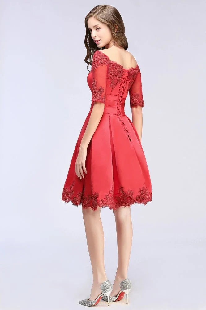 Robe de bal asymétrique bustier manches courtes avec applications de dentelle