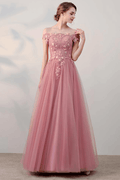 Vestido de noche de gala de tul con aplicaciones rosado, corte en A y escote fuera del hombro PSK062