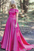 Robe de bal rose satin à empiècement bretelles tombantes, ligne A, traîne en éventail et poches PG668