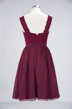 A-Line Rüschen Chiffon Spitze V-Ausschnitt Abendparty-Kleid Ärmelloses Kniebundlanges Homecoming-Kleid