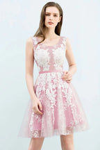 Robe de bal trapèze courte manches courtes sans bretelles avec applications de dentelle en tulle
