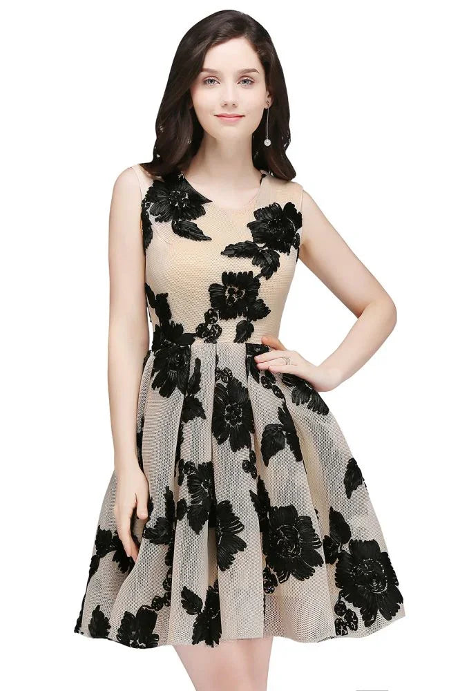 A-Line Kurz Tüll Nude Schick Homecoming-Kleider mit Blumen