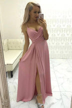 Vestido de festa em cetim simples, corte A, com alças finas e racha PSK117