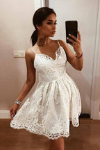 A-Line Träger Rückenfreies Weiß Spitze Homecoming-Kleid mit Applikationen PD209